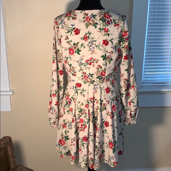 ALTAR’D STATE floral dress! - Picture 6 of 8